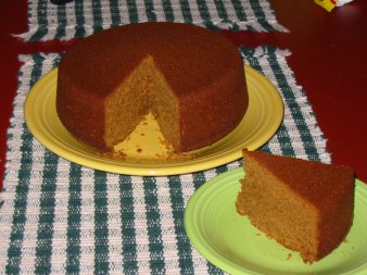 light_ginger_cake.jpg (25909 bytes)